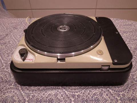 Thorens TD 124 