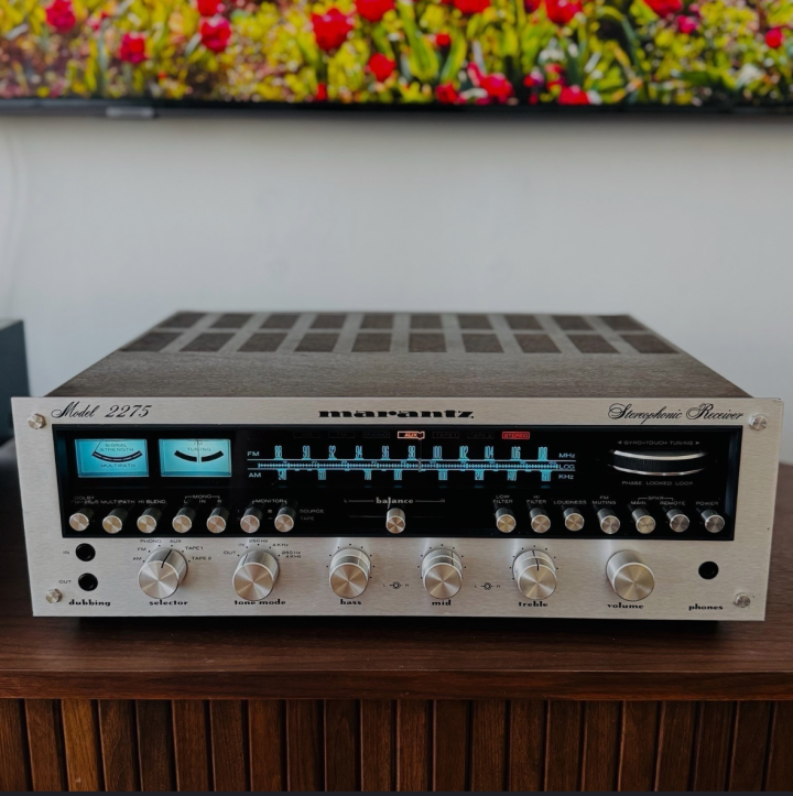 A 70s legend - Marantz 2275 (2x75W RMS @ 8Ohm)
