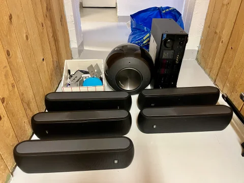 Bowers & Wilkins VM1 5.1-system med PV1 – nyskick – des... Bowers & Wilkins VM1 5.1-system med PV1 – nyskick – des...