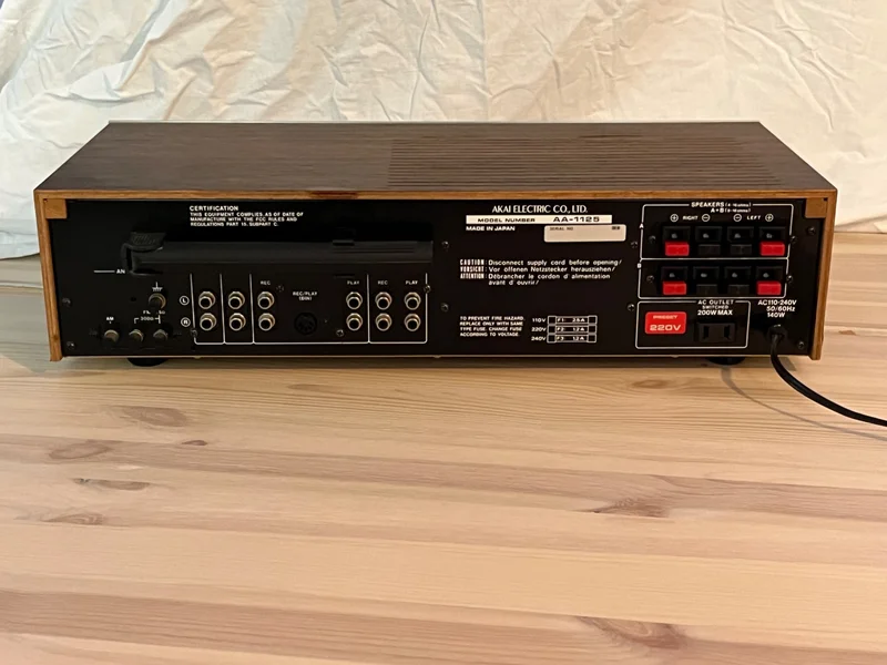 AKAI AA-1125 receiver - Bild 6 av 12