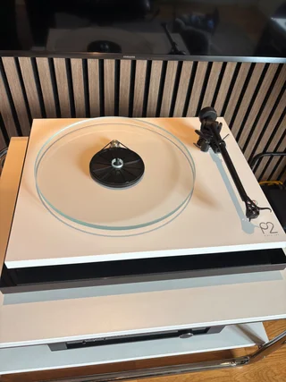 Rega P2 med ND3