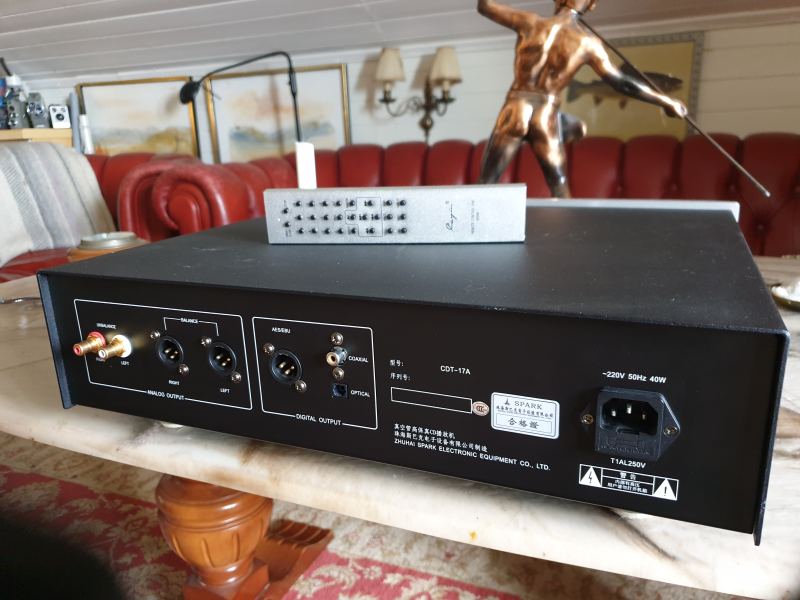 Cayin CDT-17A Balanserad hel rörs CD - Bild 2 av 3