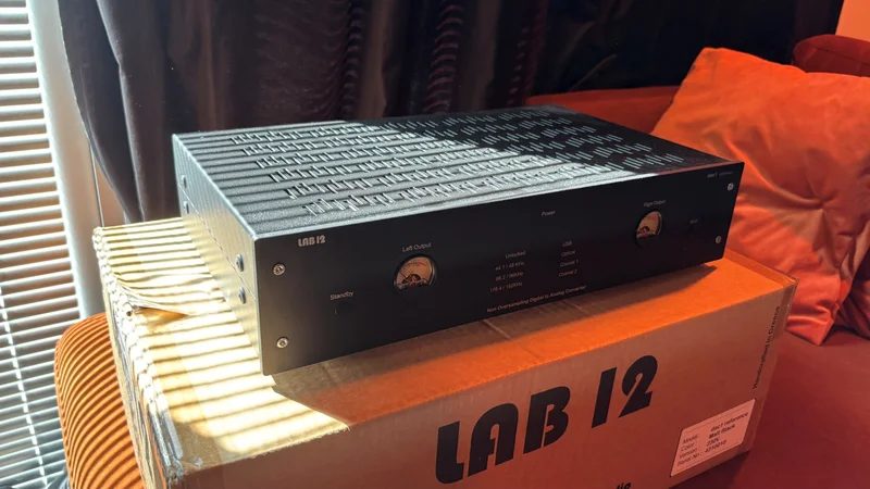 LAB12 DAC1 Reference (se recension av Steve Guttenberg) - Bild 2 av 2