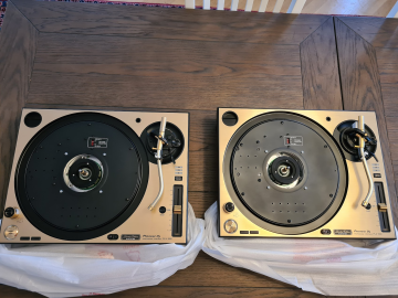 Två stycken Pioneer DJ PLX-1000-N
