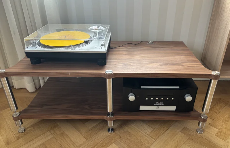 1 hyllplan NEO High End / NEO Racks Double Tripod (en niv&aring;) - Bild 1 av 1