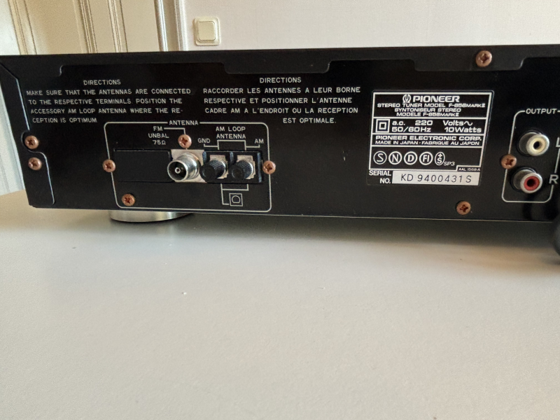 Pioneer F-656 Mark II 2 FM AM digital synthesizer-tuner, svart.  - Bild 7 av 10