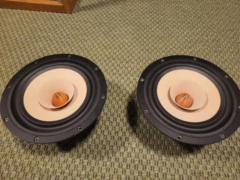 Tangband W8-1808