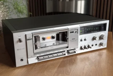 SANYO Plus D60 Kassettdäck SANYO Plus D60 Kassettdäck