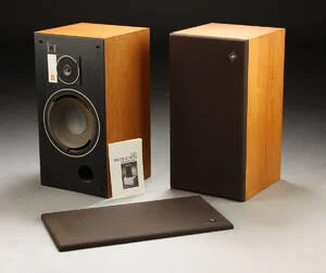 JBL sökes. Lösa element eller kompletta objekt.