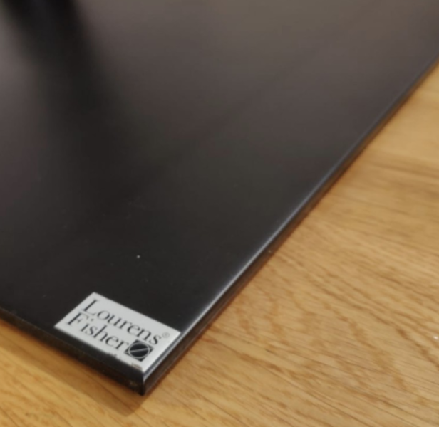 Lourens Fisher Tv möbel - Bild 1 av 2