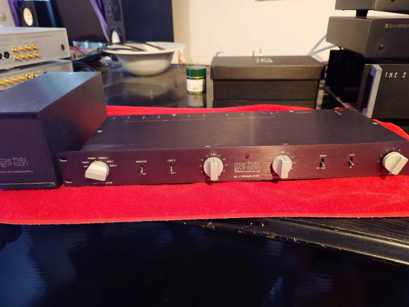 Mark Levinson ML-1 med nätdel PLS-150 Mark Levinson ML-1 med nätdel PLS-150 - Bild 1 av 5