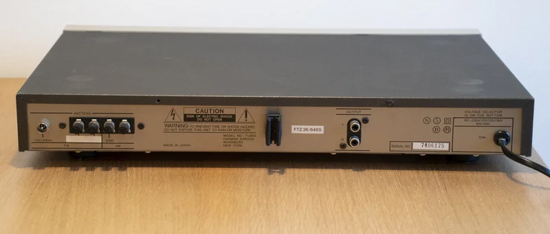 Harman Kardon TU905 Linear Phase Stereo FM/AM Tuner (1985-86) - Bild 5 av 6