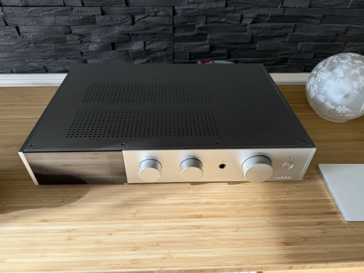 Audiolab 9000A