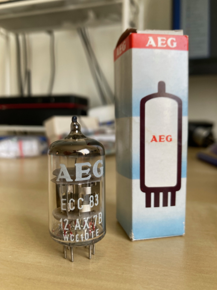 AEG ECC83 NOS