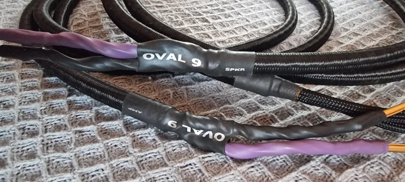 Oval 9 Högtalarkablar. Oval 9 Högtalarkablar. - Bild 1 av 4
