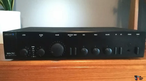 Arcam Delta 290 med fjärrkontroll