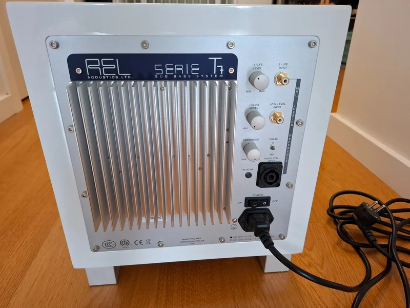 Dali Rubicon 5, Centerh&ouml;gtalare samt REL subwoofer vit pianolack - Billede 16 af 19