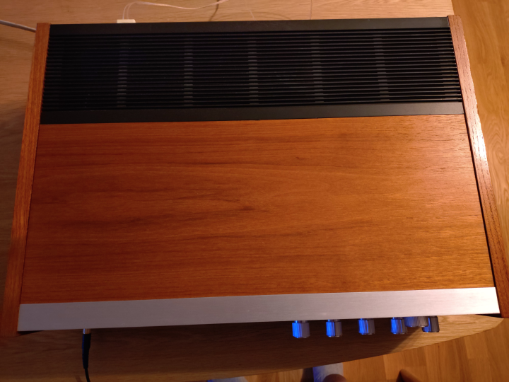 TANDBERG  TR 2055