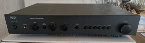 Nad 114 förförstärkare
