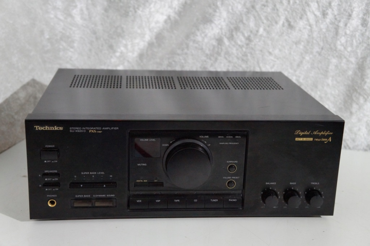 Technics SU-X920D eller SU-X520D sökes