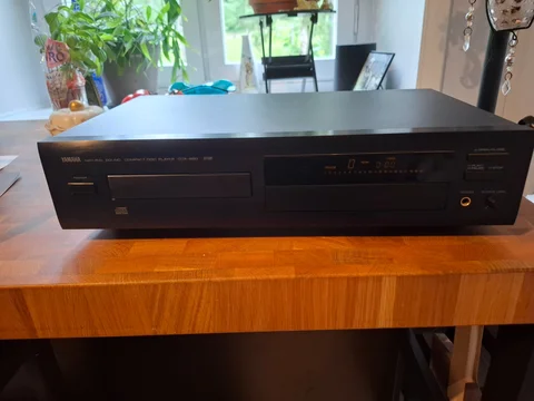 Yamaha CDX-860 CD-spelare