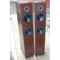 Pylon Diamond 28  