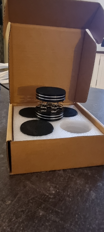 Vibrationsdämpande fjädrar