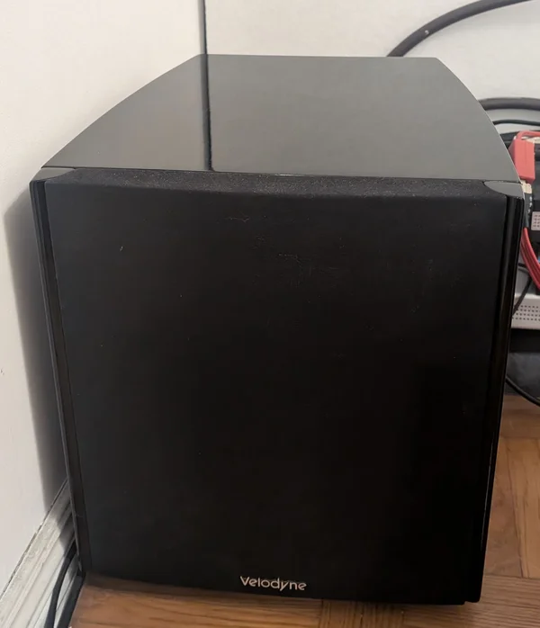 Velodyne DD10+ Velodyne DD10+ - Bild 1 av 2