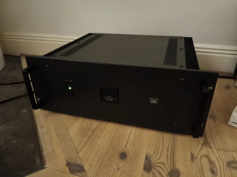 NAD 208 THX NAD 208 THX - Bild 1 av 3