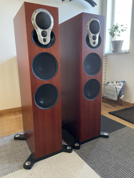 Linn A242