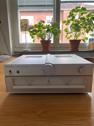 Technics SU-C700 digital f&ouml;rst&auml;rkare