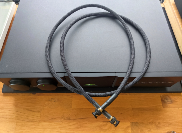 REGAL AUDIO, Van den Hul & BELDEN 