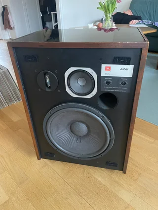 JBL L65
