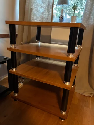 Nors One hifi-rack.