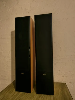 Acoustic Energy aegis three. Golv, center, surround.