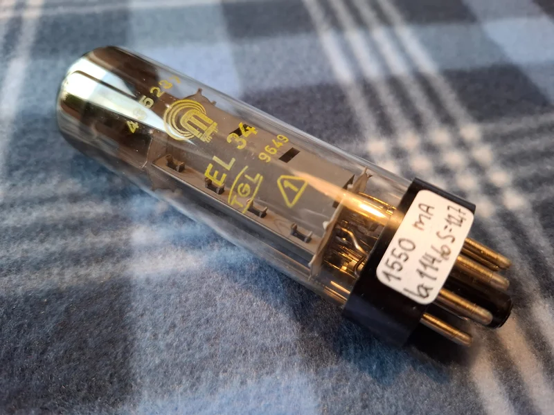 RFT EL34 6CA7 Thin Base O getter NOS Matchad kvartett  - Bild 4 av 7