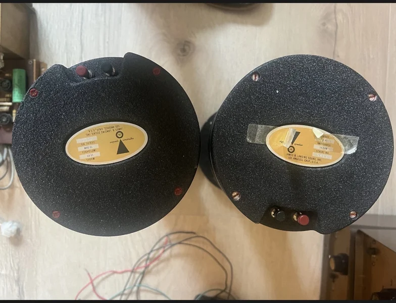 JBL H91 Signature Sound Horn & LE85 drivers JBL H91 Signature Sound Horn & LE85 drivers - Bild 1 av 4