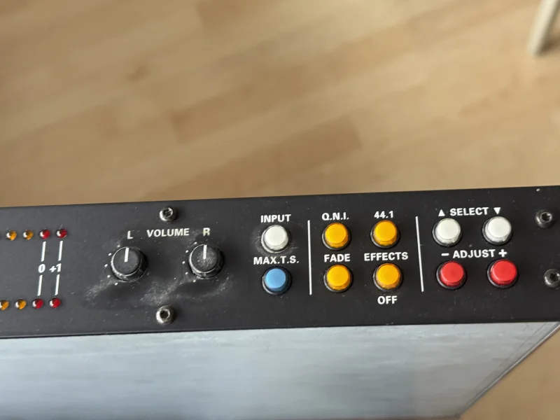 Sound Enhancer IS 5022 Professional ISP DA / AD Sound Enhancer IS 5022 Professional ISP DA / AD - Bild 4 av 8