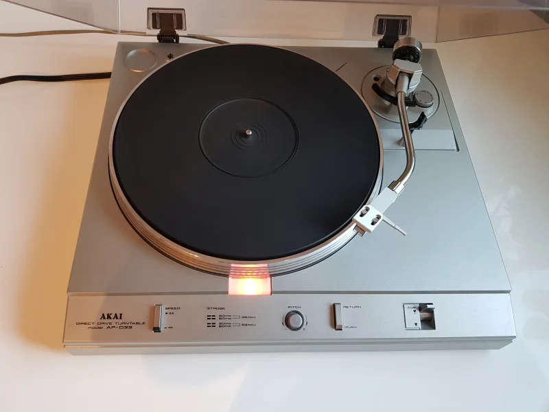 AKAI AP-D33 Direct drive Skivspelare - Bild 3 av 13