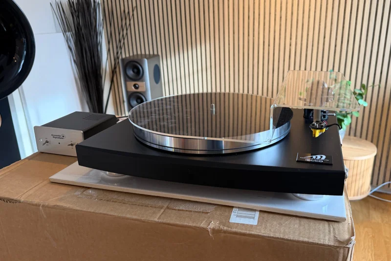 Acoustic Signature Ecco/Rega - Begagnat skivspelarpaket - Bild 3 av 3