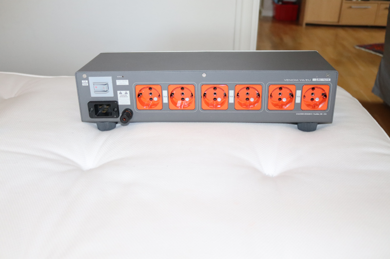 Nätfilter Shunyata Venom V6 - Bild 2 av 2