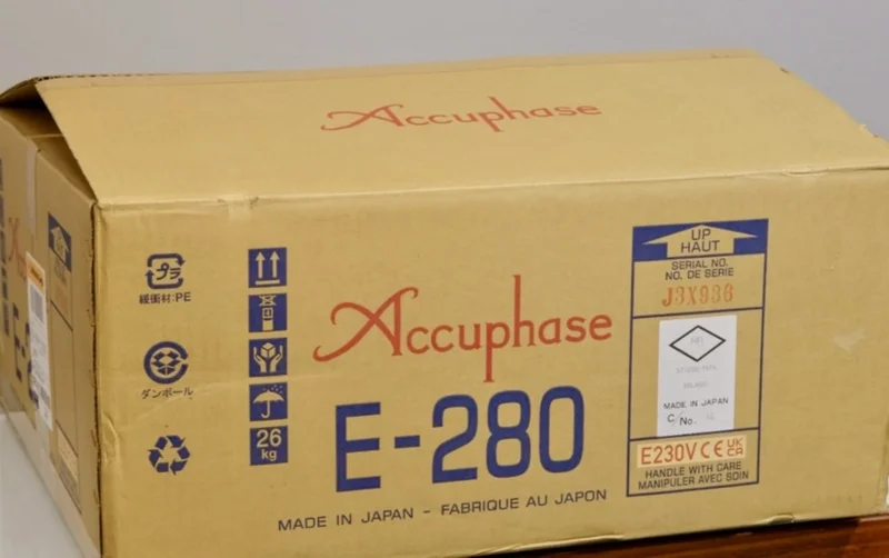 Accuphase E-280 Accuphase E-280 - Bild 3 av 3