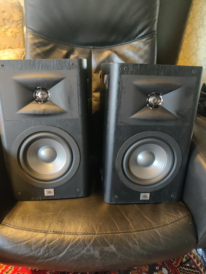 JBL studio 230