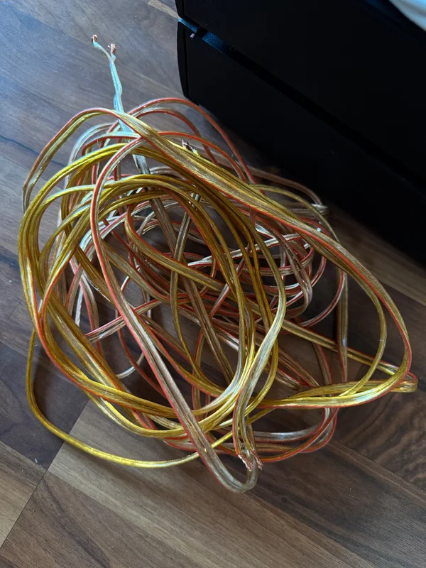 V&auml;lmatchat danskt hifi-system - Bild 6 av 7