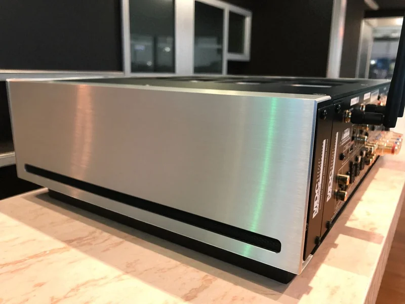 NAD Masters M33 integrerad förstärkare NAD Masters M33 integrerad förstärkare - Bild 7 av 8