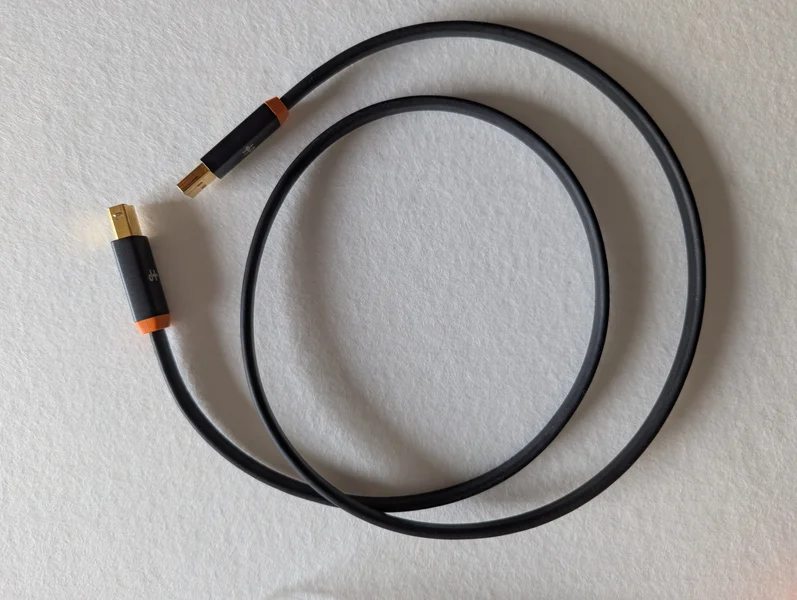 Oyaide NEO d+ USB-kabel (Class A) &ndash; 1.0 m &ndash; originalkartong - Billede 2 af 4