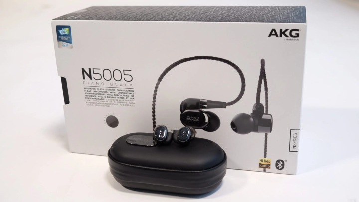 AKG N5005