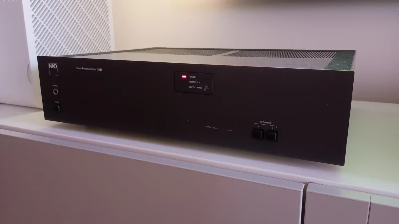 Emotiva f&ouml;rsteg och NAD slutsteg - Bild 2 av 2