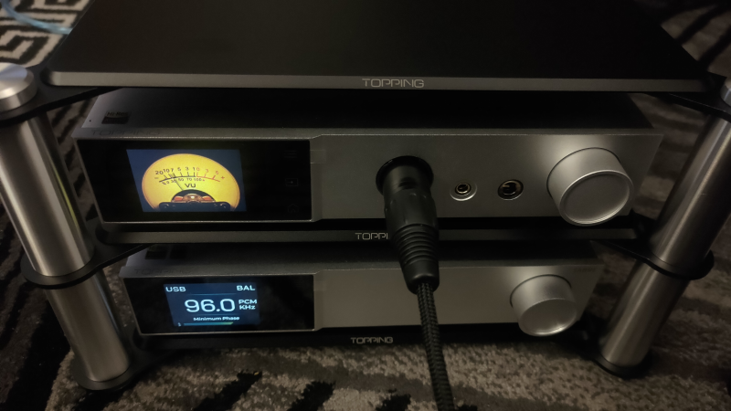 Topping A70 Pro & D70 DAC + Topping hyllplan.