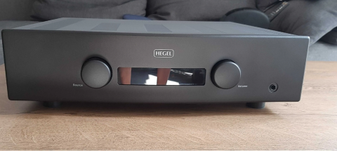Hegel H160